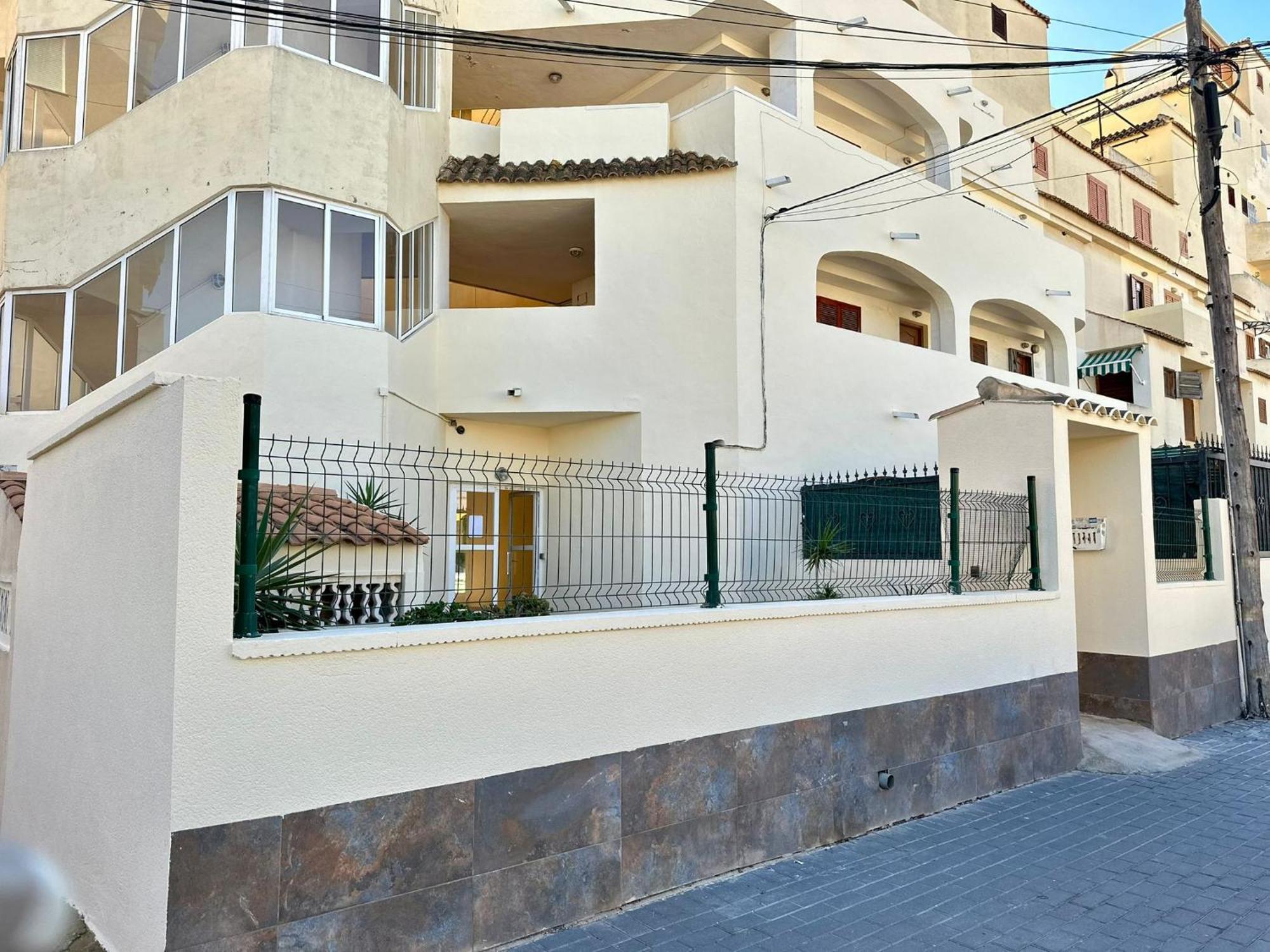 Santana -19 At With Pool, Garage And Lift Appartement
